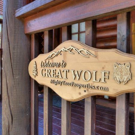 Great Wolf Cabin In Pigeon Forge! Villa Dış mekan fotoğraf