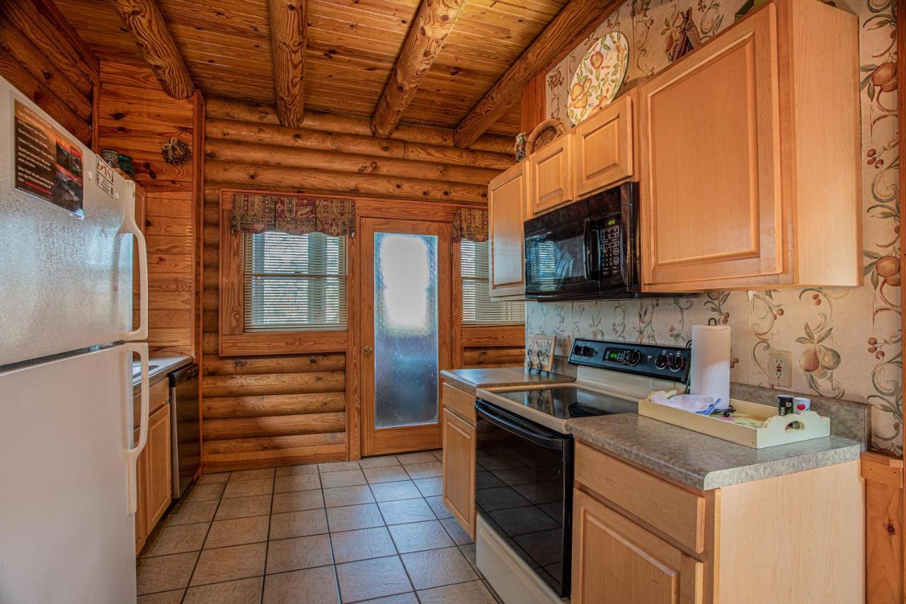 Great Wolf Cabin In Pigeon Forge! Villa Dış mekan fotoğraf
