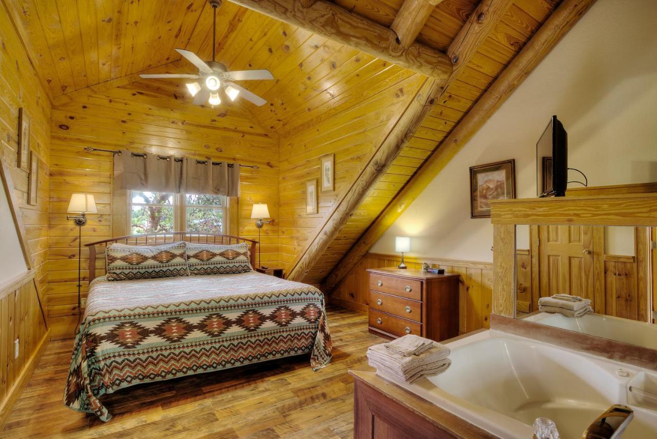 Great Wolf Cabin In Pigeon Forge! Villa Dış mekan fotoğraf
