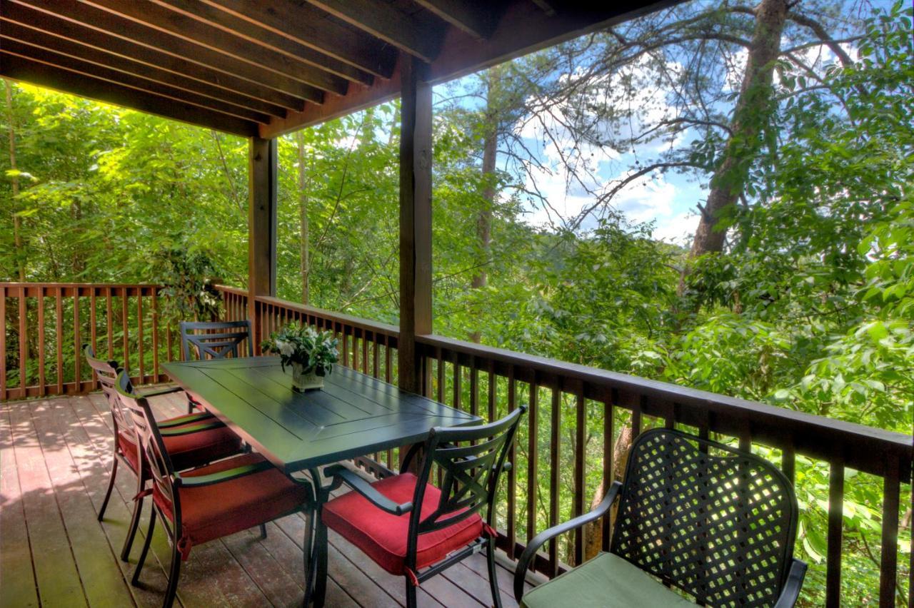 Great Wolf Cabin In Pigeon Forge! Villa Dış mekan fotoğraf