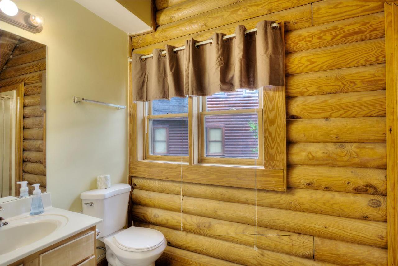 Great Wolf Cabin In Pigeon Forge! Villa Dış mekan fotoğraf